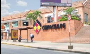ALQUILO OFICINA EN CENTRO COMERCIAL CHIPICHAPE