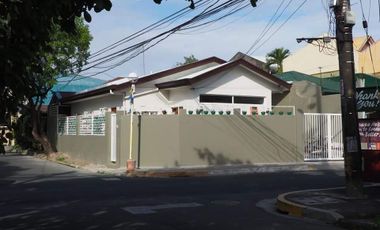 For sale: 4 Bedroom House and Lot in BF Pilar, Las Piñas