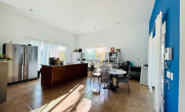 RESIDENCIA EN VENTA EN SANTA SOFÍA COUNTRY CLUB, COTO TEQUILEROS