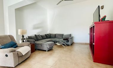 RESIDENCIA EN VENTA EN SANTA SOFÍA COUNTRY CLUB, COTO TEQUILEROS