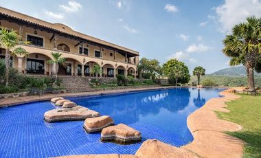 RESIDENCIA EN VENTA EN SANTA SOFÍA COUNTRY CLUB, COTO TEQUILEROS