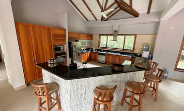 Exclusiva casa campestre en el condominio la primavera en Villavicencio