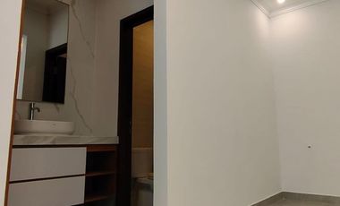 Rumah Baru Renovasi, Siap Huni dan Lokasi Bagus di Discovery Conserva Bintaro