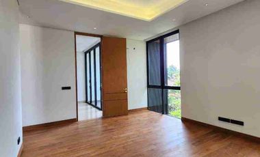dijual rumah mewah sangat nyaman ditempati bebas banjir di kemang jakarta selatan