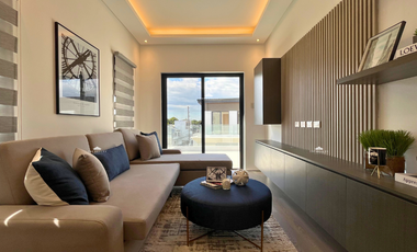 BF Homes 5 BR Townhouse For Sale in Parañaque City For Sale