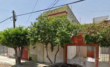 Casa en Remate Bancario en El vergel, Tuxtla Gutierrez, Chis. (65% debajo de su valor comercial, solo recursos propios, unica oportunidad) -EKC