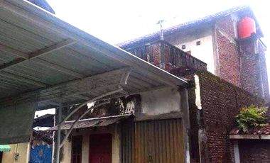 Rumah 2 Lantai Strategis dekat Pusat Kota Purworejo