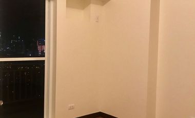 90.50 sqm 3-bedroom Condo with Laundry Cage @ Deck - ATHERTON by DMCI