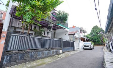 For Sale 2-storey House, in a convenient location - Complex DKI Joglo, Kembangan West Jakarta