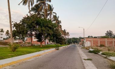 Lote 28 Mz C15 En Venta 120 M2 (8X15) Urb Las Palmeras Etapa 1 A Solo 83 Mil Soles