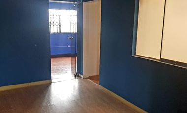 Venta de amplio Local en Av Aramburu a un paso de la vía expresa - San Isidro