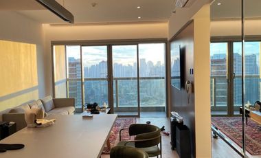 Renovated 1 bedroom Unit For Sale in One Shangri-La