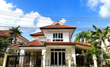 Airy 2-story house with 3 bedrooms and mountain views for rent and sale in Aonang, Krabi
