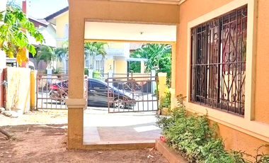 PRE-OWNED 3BR SINGLE-DETACH HOUSE AND LOT INSIDE SECURED SUBDIVISION NEAR VISTA MALL ANTIPOLO - SHOPWISE ANTIPOLO - ROBINSONS PLACE ANTIPOLO - ANTIPOL