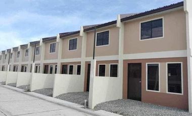 CAYANG CAYA mong magkabahay this year! The Most Affordable Townhouse in San Pablo City Near SPC Medical Center