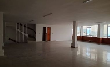 SE VENDE/ARRIENDA EDIFICIO BARRIO HIPODROMO, IBAGUÉ