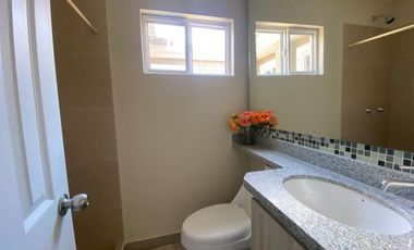 casa en urbanización de venta en Montecristi