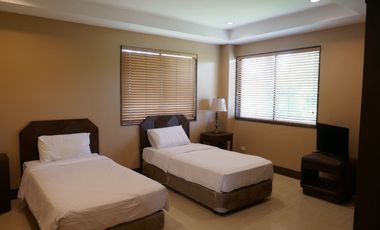 130sq.m. furnished penthouse condo unit of 2-BR in Coralpoint Resort-Mactan @ P60k/month