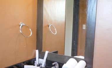 130sq.m. furnished penthouse condo unit of 2-BR in Coralpoint Resort-Mactan @ P60k/month