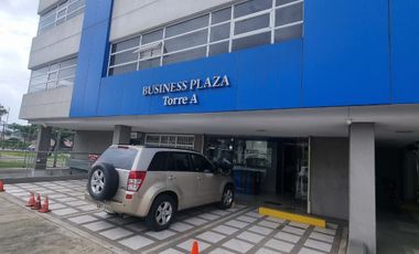 Oficina en Alquiler en el Edificio Business Plaza, Norte de Guayaquil, 70 Mt2, 2 Baños, 2 Parqueos, Seguridad