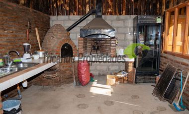 Parcela con casa, piscina y dos cabañas. Potencial turístico. Varillar, Valle del Elqui. $280 millones