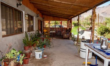 Parcela con casa, piscina y dos cabañas. Potencial turístico. Varillar, Valle del Elqui. $280 millones