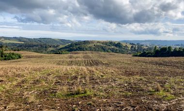 Campo de 87,6 hectáreas colindante a carretera, con río y a 15 min de Los Muermos
