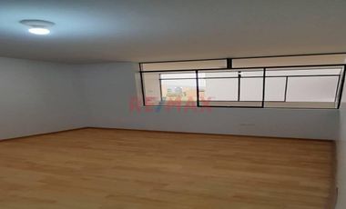 Oportunidad!! Departamento En Venta Frente A Parque En Urb, San Antonio De Carabayllo.