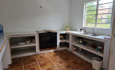 Casa campestre cerca de la laguna en Cajititlan.