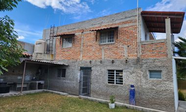 Casa campestre cerca de la laguna en Cajititlan.