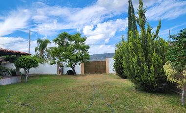 Casa campestre cerca de la laguna en Cajititlan.