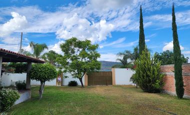 Casa campestre cerca de la laguna en Cajititlan.
