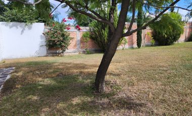 Casa campestre cerca de la laguna en Cajititlan.