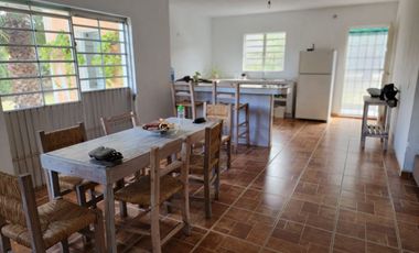 Casa campestre cerca de la laguna en Cajititlan.
