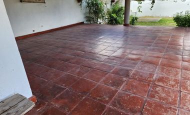 Casa campestre cerca de la laguna en Cajititlan.