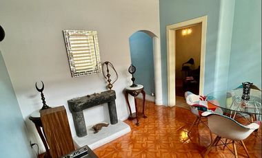 Casa de 4 dormitorios, 2 baños, estacionamiento