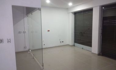 PR21947 Local independiente en arriendo en el sector San Diego