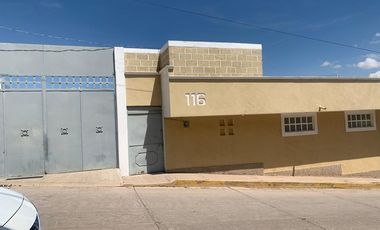 Terreno con Bodega y Construccion Santa Gertrudis, Pachuca Hidalgo.