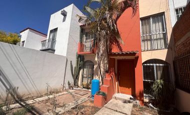 VENTA DE CASA BLVD HERMENEGILDO BUSTOS