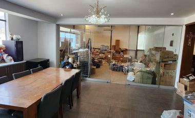 Locales industriales y departamento en venta - Los Olivos
