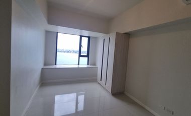 FOR SALE RFO Seaview Studio Unit in Mandani Bay