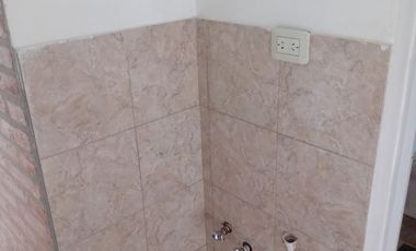Oportunidad inversores, 2 departamentos de 1 dormitorio  y local comercial