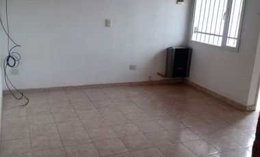Oportunidad inversores, 2 departamentos de 1 dormitorio  y local comercial