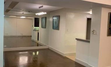For Rent: Semi-furnished 3BR Loft in Edades Tower & Garden Villas, Rockwell Center Makati
