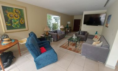 Via La Costa, Renta de Hermosa Casa 4 Dorm. con Piscina y Jacuzzi