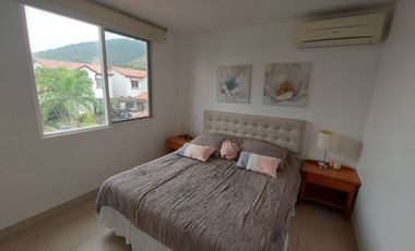 Via La Costa, Renta de Hermosa Casa 4 Dorm. con Piscina y Jacuzzi