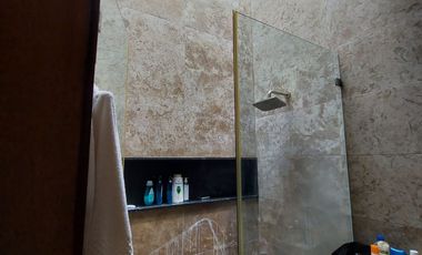 Isla Mocoli, Vendo Hermosa Casa de Lujo con Piscina y Jacuzzi