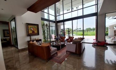 Isla Mocoli, Vendo Hermosa Casa de Lujo con Piscina y Jacuzzi