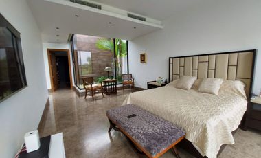 Isla Mocoli, Vendo Hermosa Casa de Lujo con Piscina y Jacuzzi