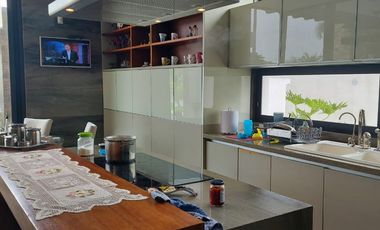 Isla Mocoli, Vendo Hermosa Casa de Lujo con Piscina y Jacuzzi